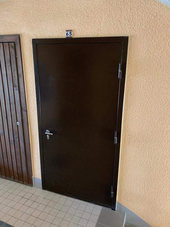 K65, Nice 1-Bedroom Apartment - 2 Big Beds タルトゥ エクステリア 写真