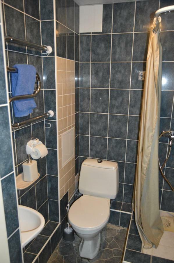 K65, Nice 1-Bedroom Apartment - 2 Big Beds タルトゥ エクステリア 写真